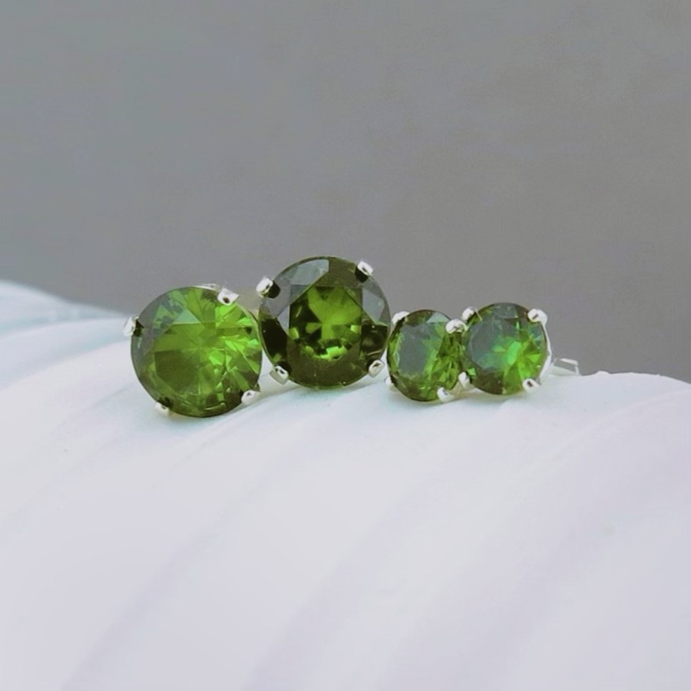 Natural Peridot (August) Silver Stud Birthstone Earrings, NWT